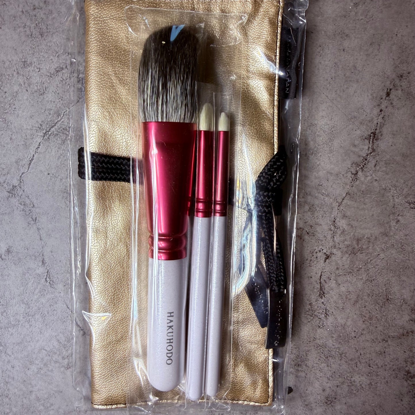 HAKUHODO limited makeup brush set