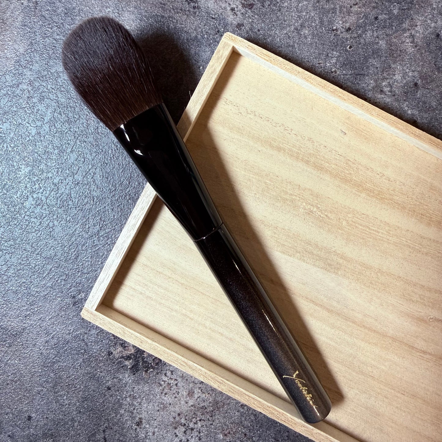 KOYUDO Cheek brush Flat-round Gray squirrel