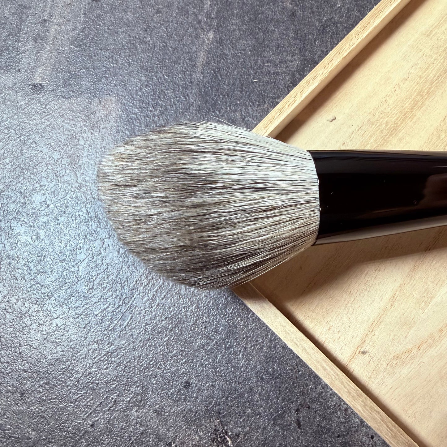 (Pre-Order)CHIKUHODOxBoBo make up brush Mango brush powder bronzer silver fox mix saikoho makie handle Owl Family Portrait
