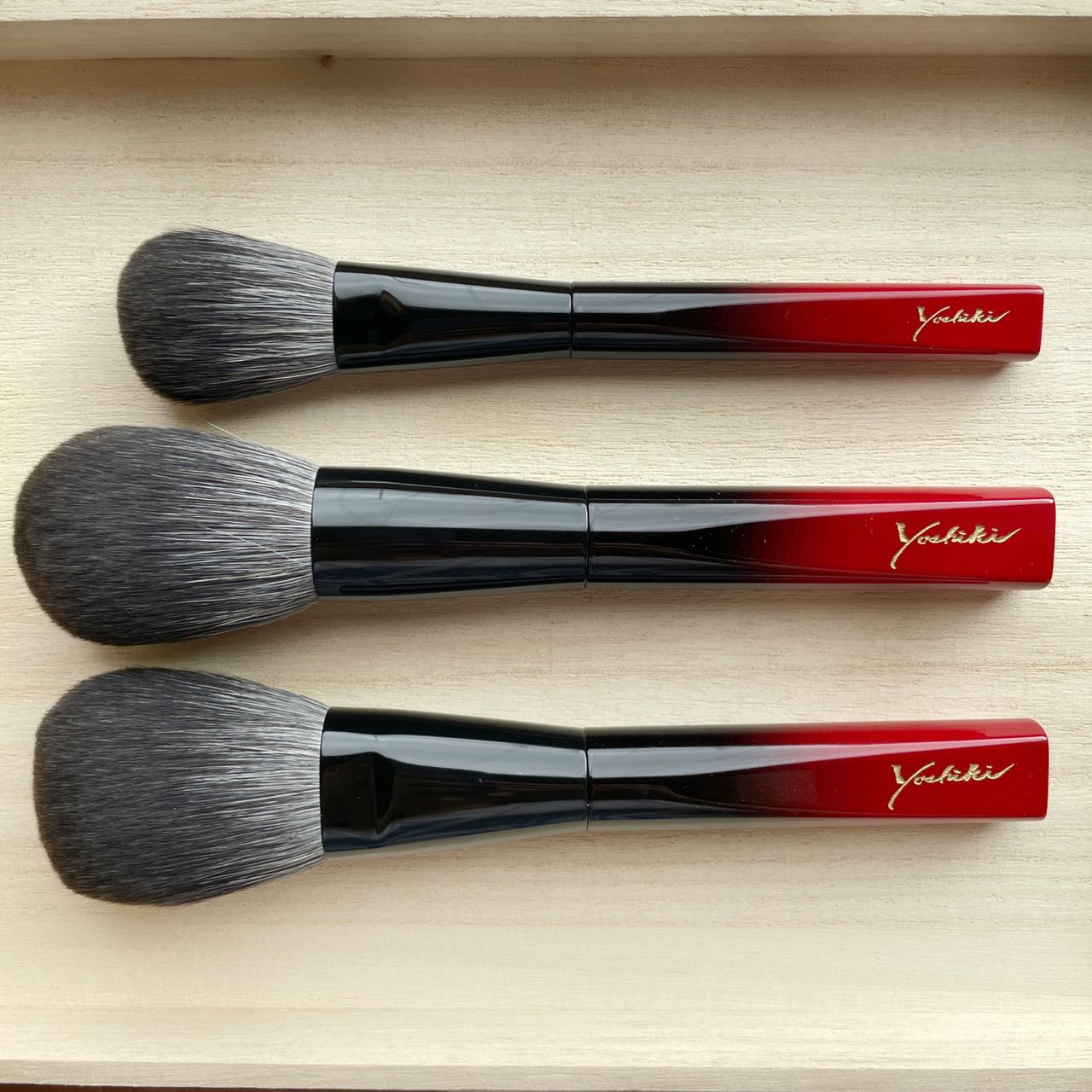 KOYUDO blue fox makeup brush by Yoshiki