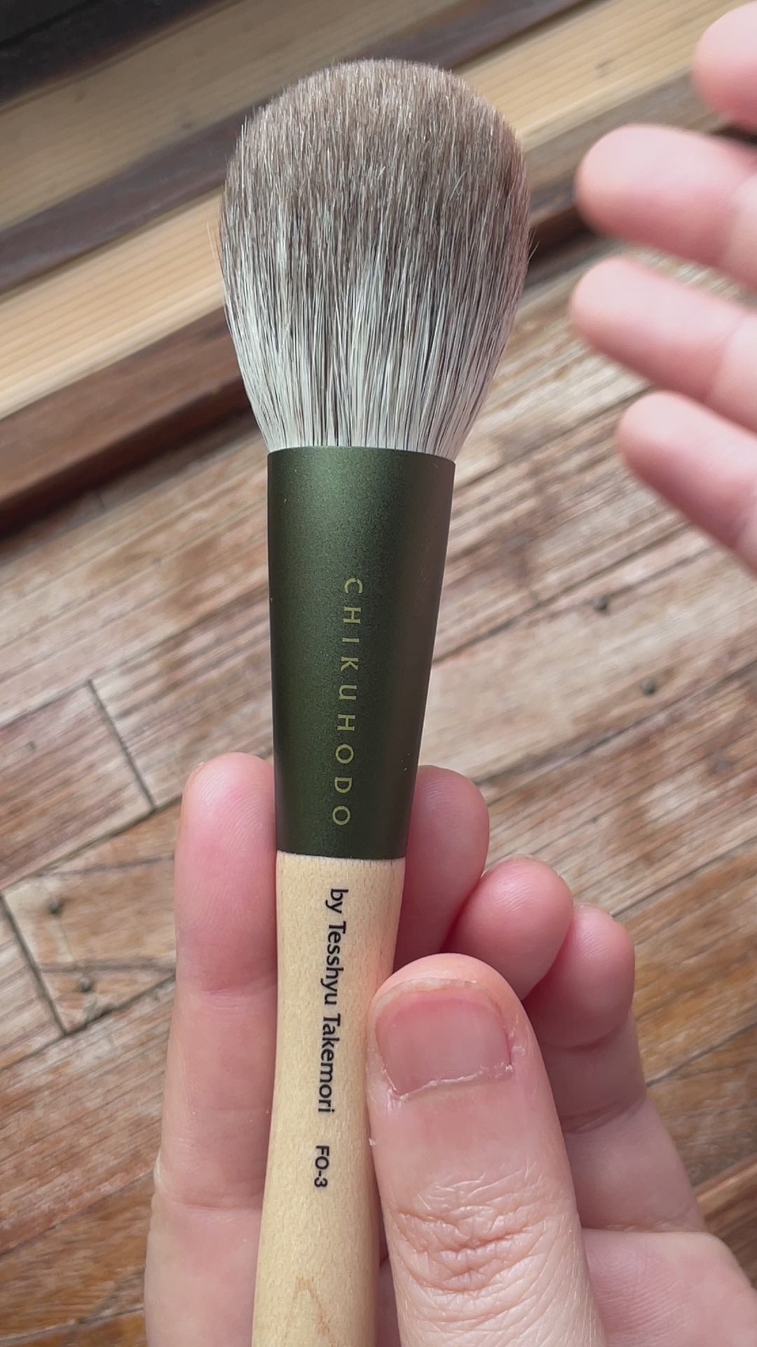 CHIKUHODO FO-3 Cheek brush,FO series,Silver Fox – BoBo Do